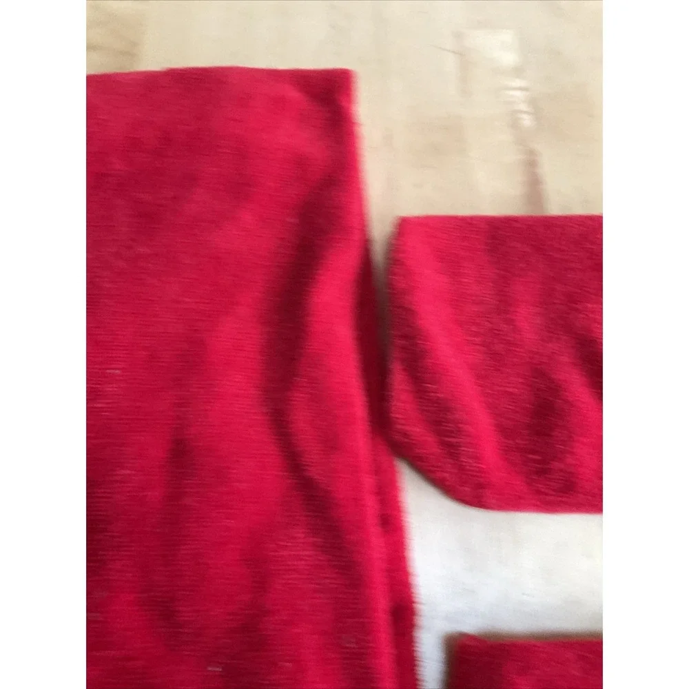 The Unbranded Brand used hand